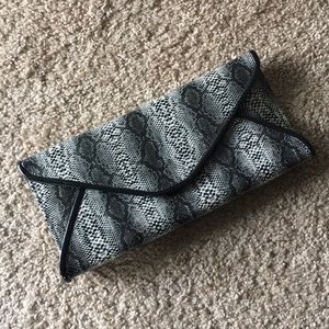 Clutch fancy night out sneak skin print